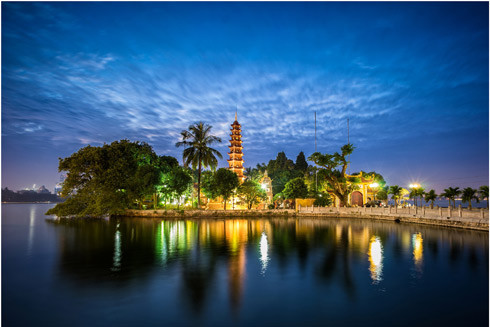 Phát động cuộc thi ảnh nghệ thuật kỷ niệm 65 năm Ngày Giải phóng Thủ đô ảnh 1