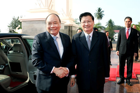 Thủ tướng Nguyễn Xuân Phúc và Thủ tướng Lào đồng chủ trì Kỳ họp Ủy ban liên Chính phủ ảnh 1