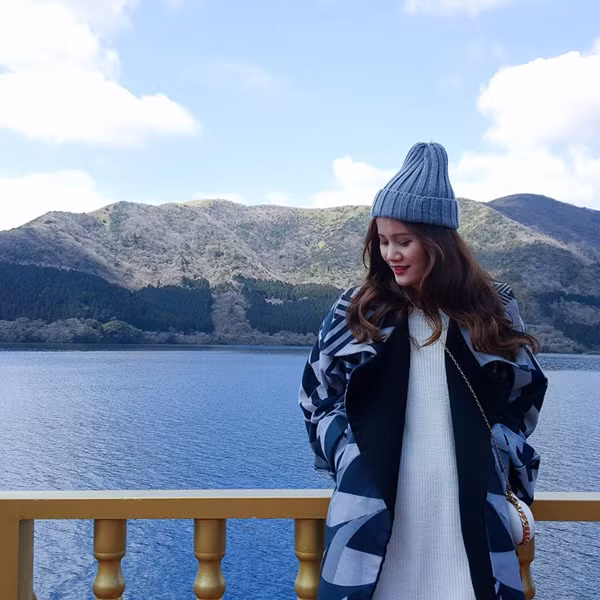 Quán quân Hương Ly lần đầu "mang chuông đi đánh xứ người" ảnh 2