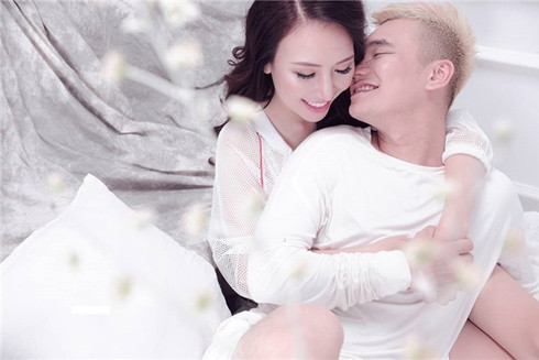 Nhạc sĩ - ca sĩ Khắc Việt: Lấy vợ mất tự do nhưng bù lại... giữ được tiền ảnh 1