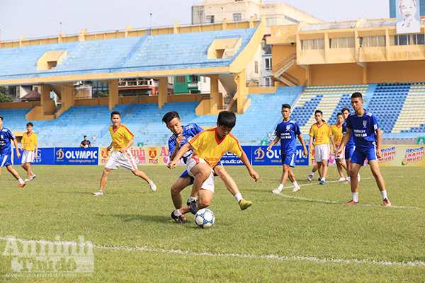 Những pha bóng đẹp trận tranh giải Ba - Giải bóng đá học sinh THPT Hà Nội Báo ANTĐ 2016 ảnh 10