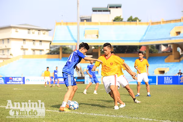 Những pha bóng đẹp trận tranh giải Ba - Giải bóng đá học sinh THPT Hà Nội Báo ANTĐ 2016 ảnh 4