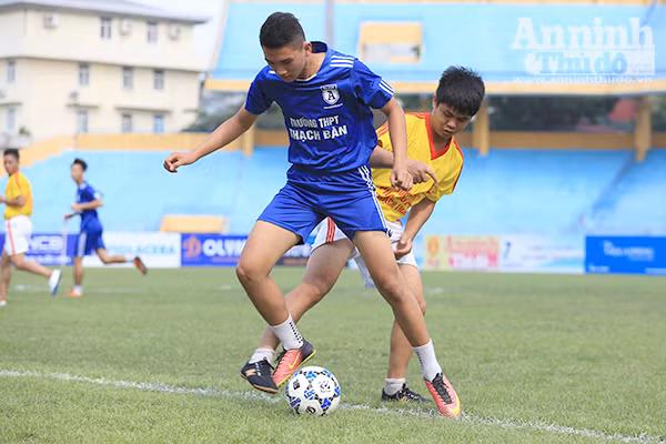 Những pha bóng đẹp trận tranh giải Ba - Giải bóng đá học sinh THPT Hà Nội Báo ANTĐ 2016 ảnh 8