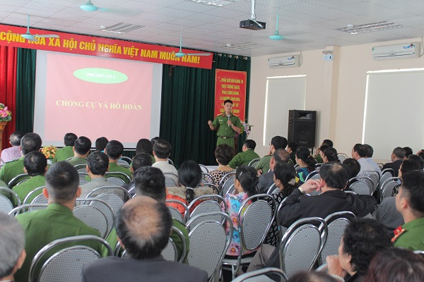 Để mỗi người dân là một tuyên truyền viên về PCCC và phòng ngừa tội phạm ảnh 1