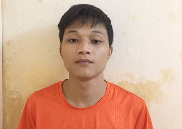 Bắt những kẻ chuyên rình rập phụ nữ để cướp giật tài sản ảnh 2 Bắt những kẻ chuyên rình rập phụ nữ để cướp giật tài sản ảnh 2