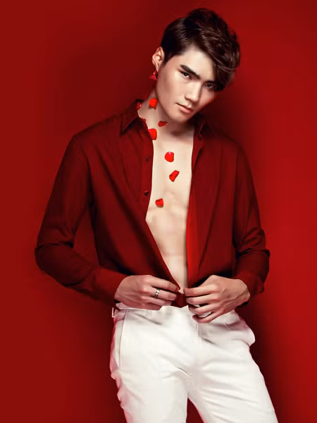 Quang Hùng khác lạ với hình ảnh lãng tử lạnh lùng ảnh 2