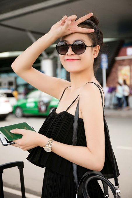 Bắt gặp Hoàng Thuỳ Linh mặt mộc vẫn xinh đẹp lên đường sang Anh lưu diễn ảnh 5 Bắt gặp Hoàng Thuỳ Linh mặt mộc vẫn xinh đẹp lên đường sang Anh lưu diễn ảnh 5