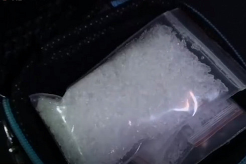 Mua ma túy rồi cất trong cốp xe, phạm tội tàng trữ hay vận chuyển trái phép chất ma túy? ảnh 1