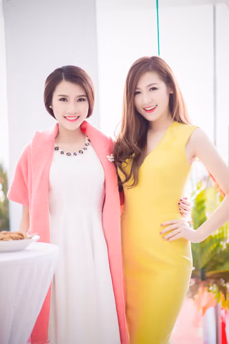Top 5 Nguyễn Thanh Tú “đọ sắc” với Á hậu Tú Anh ảnh 7