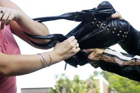 Bắt cướp vô tình gây án mạng, bị tội gì không? ảnh 1