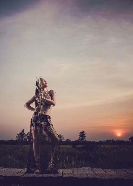 "Bỏng mắt" ngắm hình thể tuyệt đẹp của vũ công bellydance Đỗ Hồng Hạnh ảnh 5