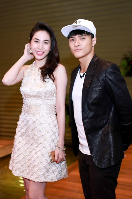 Con gái Đoan Trang rụt rè khi ở chốn đông người ảnh 5