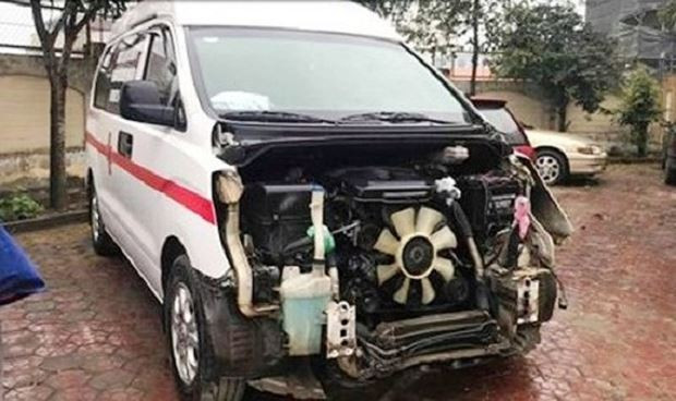 Tạm giữ lái xe cứu thương gây tai nạn rồi bỏ trốn khỏi hiện trường ảnh 1