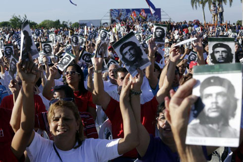 Anh hùng Che Guevara và vụ ám sát hèn hạ 50 năm trước ảnh 2