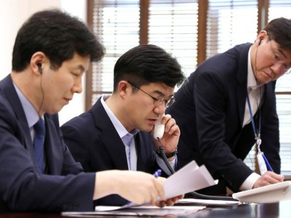 Triều Tiên tuyên bố cắt đứt toàn bộ đường đây nóng liên lạc với Hàn Quốc ảnh 1 Triều Tiên tuyên bố cắt đứt toàn bộ đường đây nóng liên lạc với Hàn Quốc ảnh 1