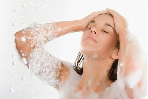 Tắm nước lạnh thế nào cho tốt? ảnh 1