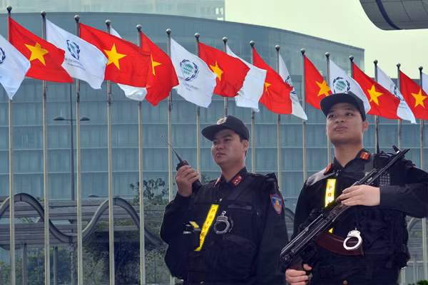 Cận cảnh các phương tiện chuyên dụng tham gia đảm bảo an toàn IPU ảnh 9