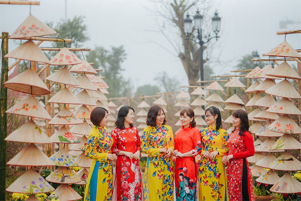 Những dấu ấn khó quên tại lễ hội hoa đào lớn nhất Việt Nam ảnh 4