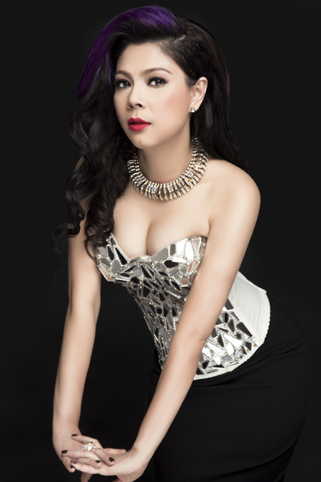 Thanh Thảo khoe vòng 1 gợi cảm cực quyến rũ ảnh 6