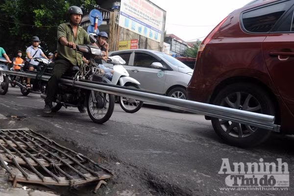 Ớn lạnh trước những chiếc xe "tử thần" lao trên đường phố ảnh 7