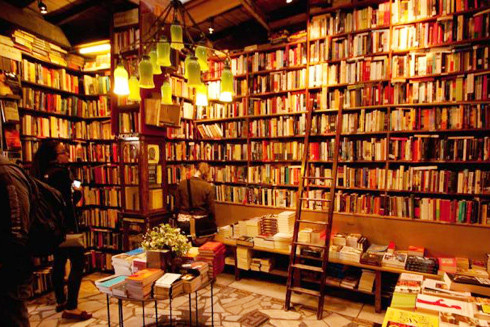 Đi xuyên phố sách "độc nhất vô nhị" đêm Giao thừa ảnh 2