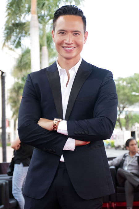 Hoa hậu Mai Phương Thuý sánh vai Kim Lý dự dạ tiệc trên không ảnh 6