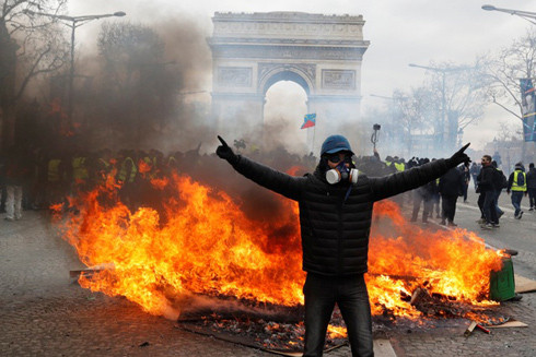 "Bất tuân dân sự" - Hiểm họa khôn lường ảnh 1