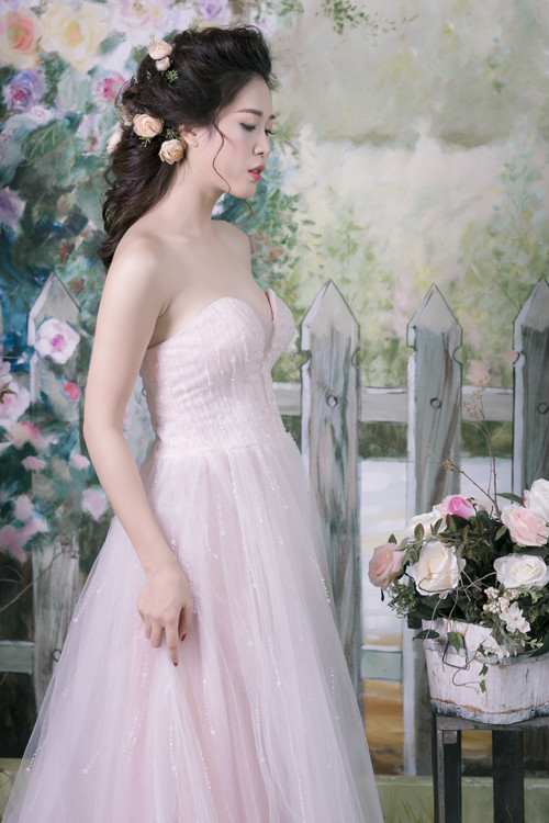 Ngắm vẻ gợi cảm của diễn viên, người mẫu Trần Cẩm Nhung ảnh 2 Ngắm vẻ gợi cảm của diễn viên, người mẫu Trần Cẩm Nhung ảnh 2