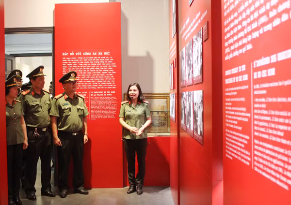 Ghi nhớ công lao những người chiến sỹ Công an hy sinh vì Tổ quốc ảnh 3