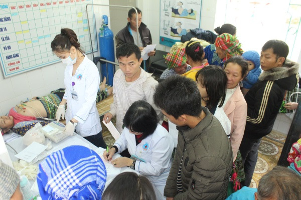 Tấm lòng của các y bác sỹ Thủ đô đến với bà con vùng cao ảnh 9