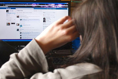 Thủ đoạn bôi xấu cá nhân bằng quảng cáo trên mạng xã hội ảnh 1