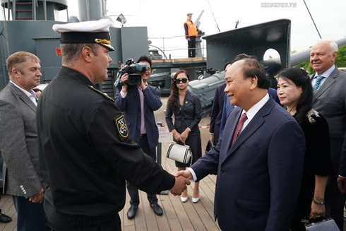 Thủ tướng Nguyễn Xuân Phúc thăm một số "địa chỉ đỏ" tại Saint Petersburg ảnh 2