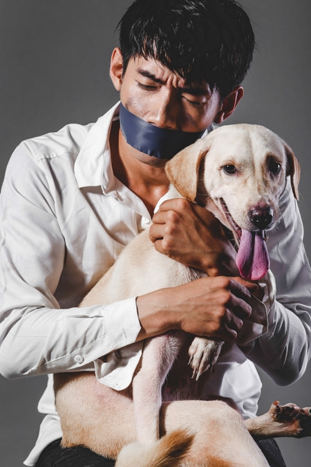 Quang Đăng kêu gọi ngừng ngược đãi loài chó qua hình ảnh ảnh 3 Quang Đăng kêu gọi ngừng ngược đãi loài chó qua hình ảnh ảnh 3