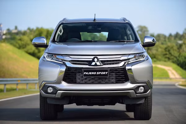 Mitsubishi Pajero Sport 2016: Thiết kế đẹp mắt, tuỳ chọn đa dạng ảnh 3