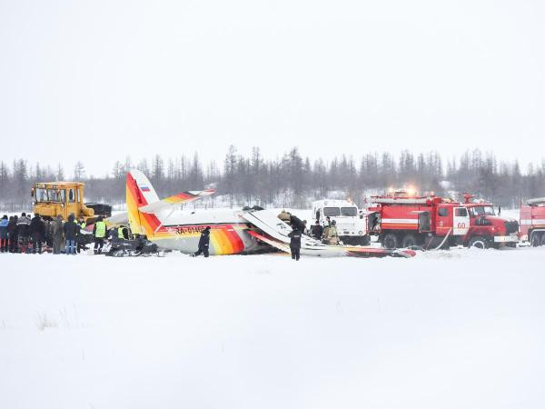 Máy bay Nga vừa cất cánh đã gặp nạn, 4 người thiệt mạng ảnh 1