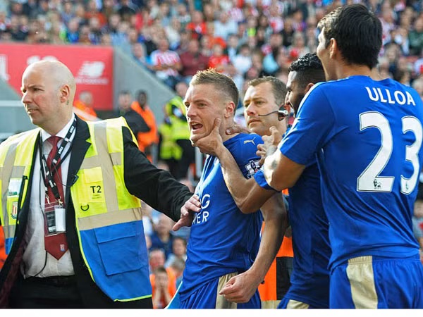 Ngỡ ngàng với "tí hon" Leicester ảnh 1