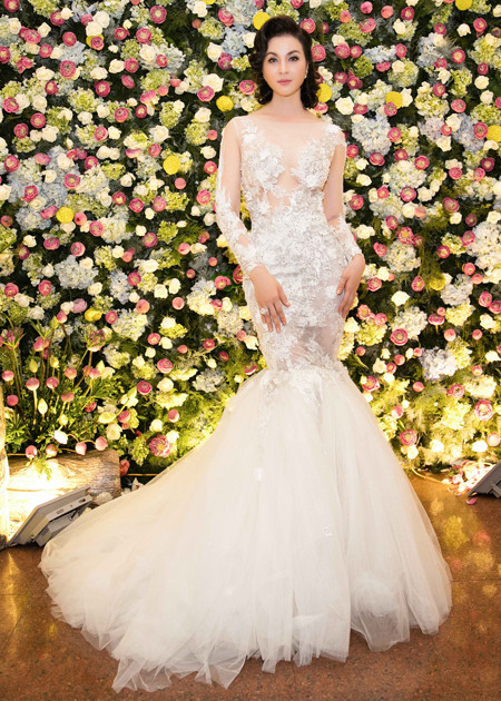 MC Thanh Mai lộng lẫy nhận giải thưởng "Người phụ nữ tài sắc" ảnh 1 MC Thanh Mai lộng lẫy nhận giải thưởng "Người phụ nữ tài sắc" ảnh 1