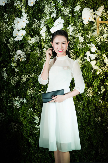 "Cô gái vàng" của Hoa hậu Việt Nam hội ngộ "đàn chị" Huyền My ảnh 1