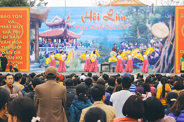 Biển người về trẩy hội Lim ảnh 4