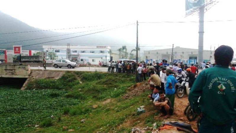 Thi thể người đàn ông nổi lên ở mương nước sau 2 ngày mất tích ảnh 1