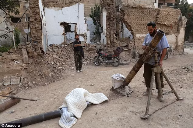 Quân nổi dậy Syria dùng Ipad để bắn súng cối, tên lửa ảnh 4