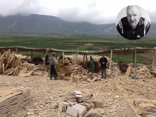 Trốn thoát sau 17 năm bị bán làm nô lệ ảnh 1