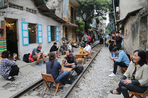 Cà phê đường tàu: Hà Nội đâu cần một "đặc sản" tiêu cực ảnh 1