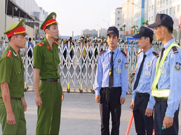 Nhịp nhàng phối hợp, đảm bảo ANTT các khu, cụm công nghiệp ảnh 1