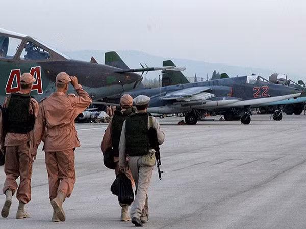 Nga xem xét rút một phần lực lượng vũ trang từ Syria về nước ảnh 1