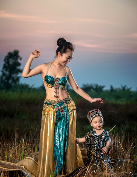 "Cô gái vàng" của Bellydance Việt Nam khoe ảnh hạnh phúc bên con trai ảnh 1