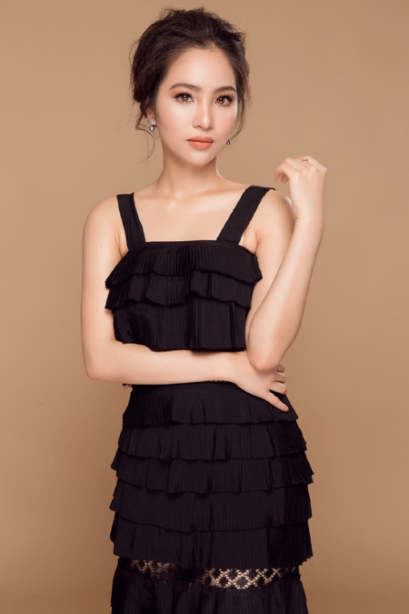 Á hậu Tố Uyên cùng "dàn" nghệ sĩ tổ chức "Đêm từ tâm" ảnh 6 Á hậu Tố Uyên cùng "dàn" nghệ sĩ tổ chức "Đêm từ tâm" ảnh 6