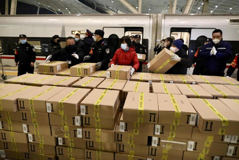 Tinh thần tình nguyện và chia sẻ hướng về Vũ Hán ảnh 2