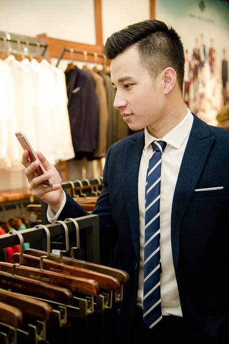 Siêu mẫu Phan Hà Phương chúc mừng "bà trùm" Hạ Vy khai trương cửa hàng mới ảnh 1 Siêu mẫu Phan Hà Phương chúc mừng "bà trùm" Hạ Vy khai trương cửa hàng mới ảnh 1