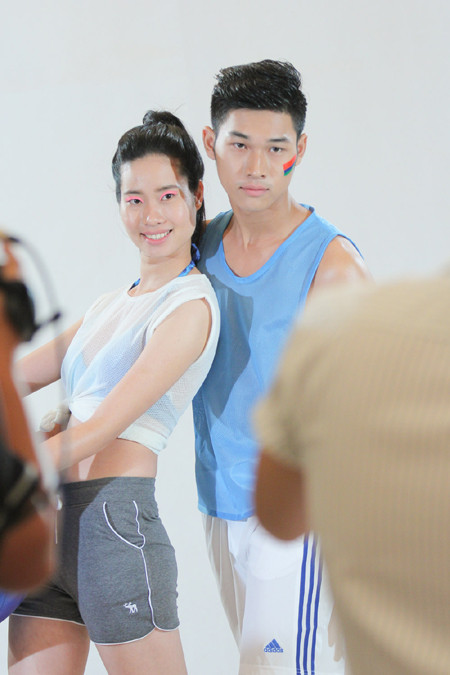 Đột nhập vòng thi tạo dáng trước ống kính của Vietnam’s Next Top Model 2015 ảnh 2